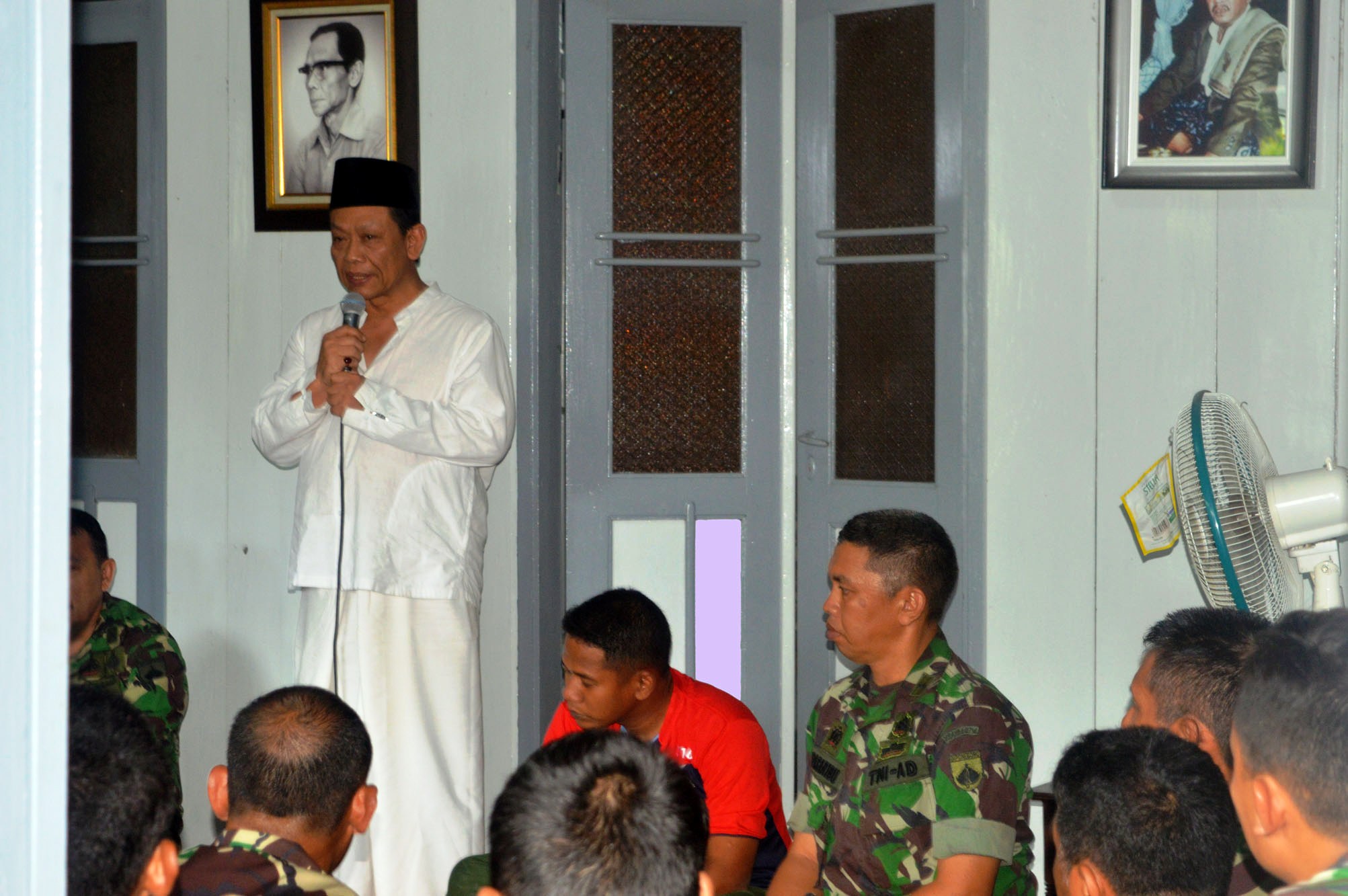 Gus Munif Berdoa Semoga TNI Lebih Sejahtera